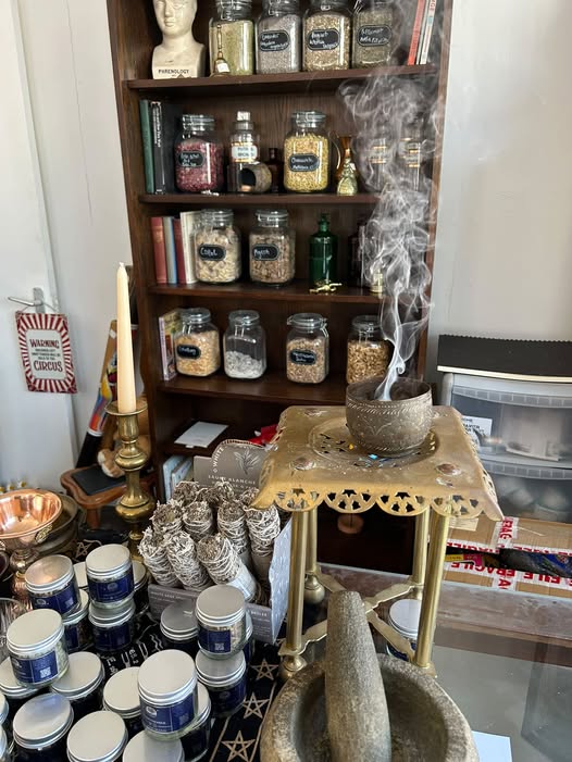 Newport_Shop
